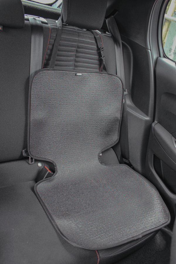 seat-cover-in-car-for-childrens